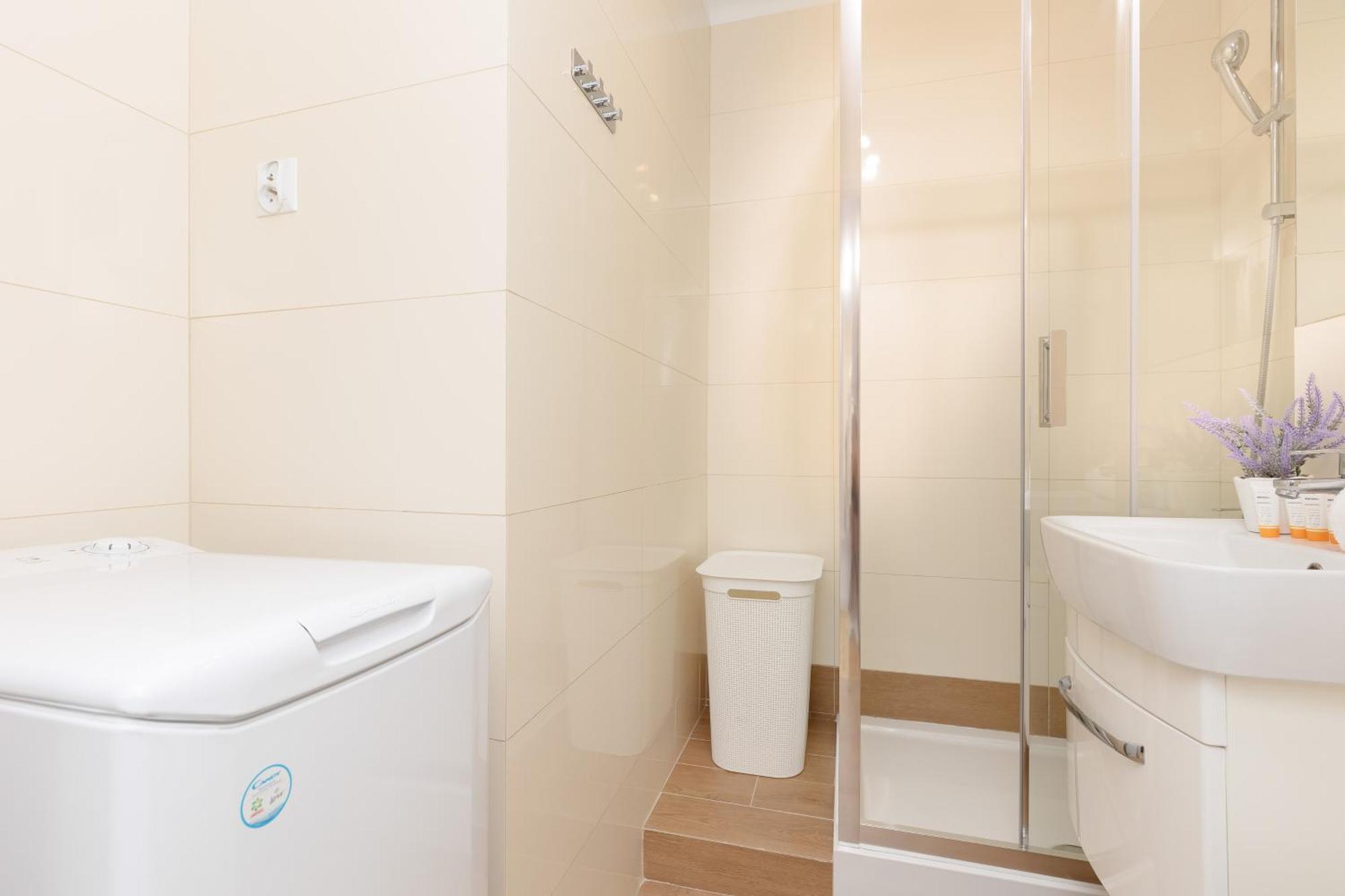 Apartments Warsaw Grzybowska By Noclegi Renters المظهر الخارجي الصورة